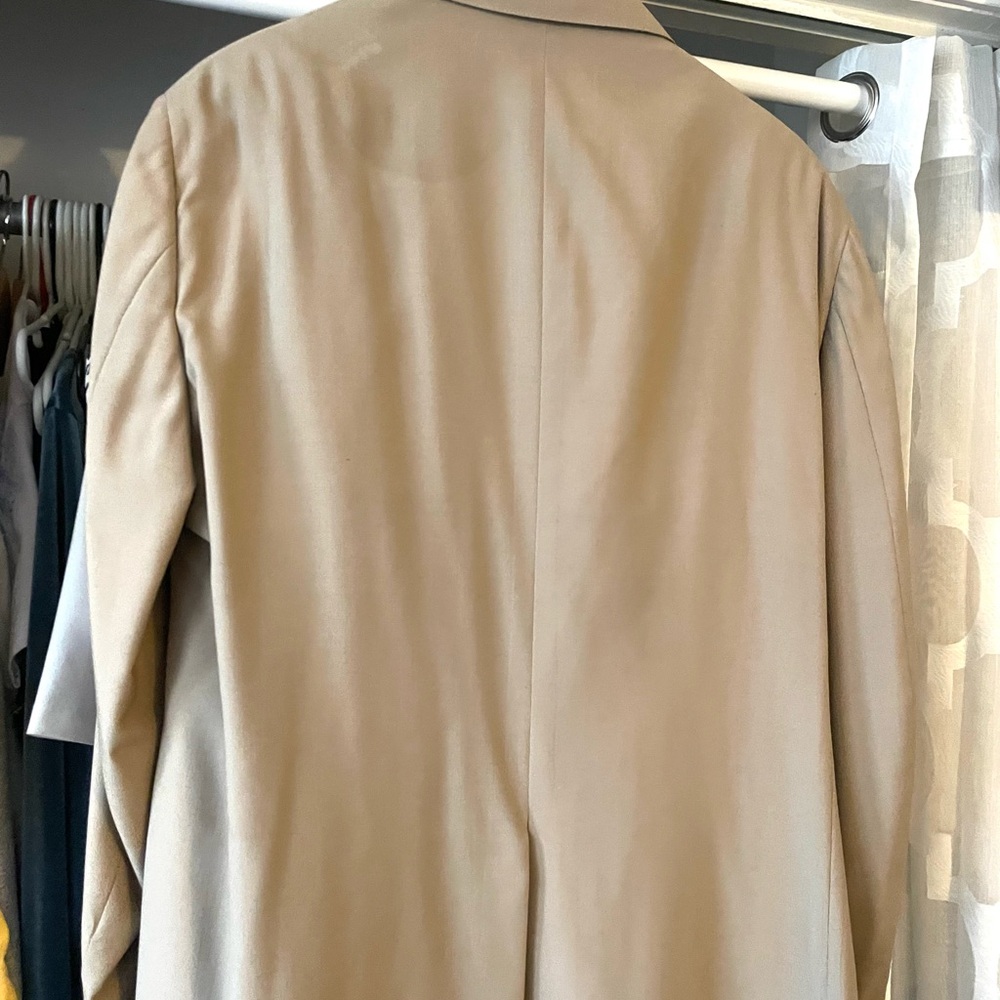 Classic Tan Men's Blazer - Picture 4 of 8